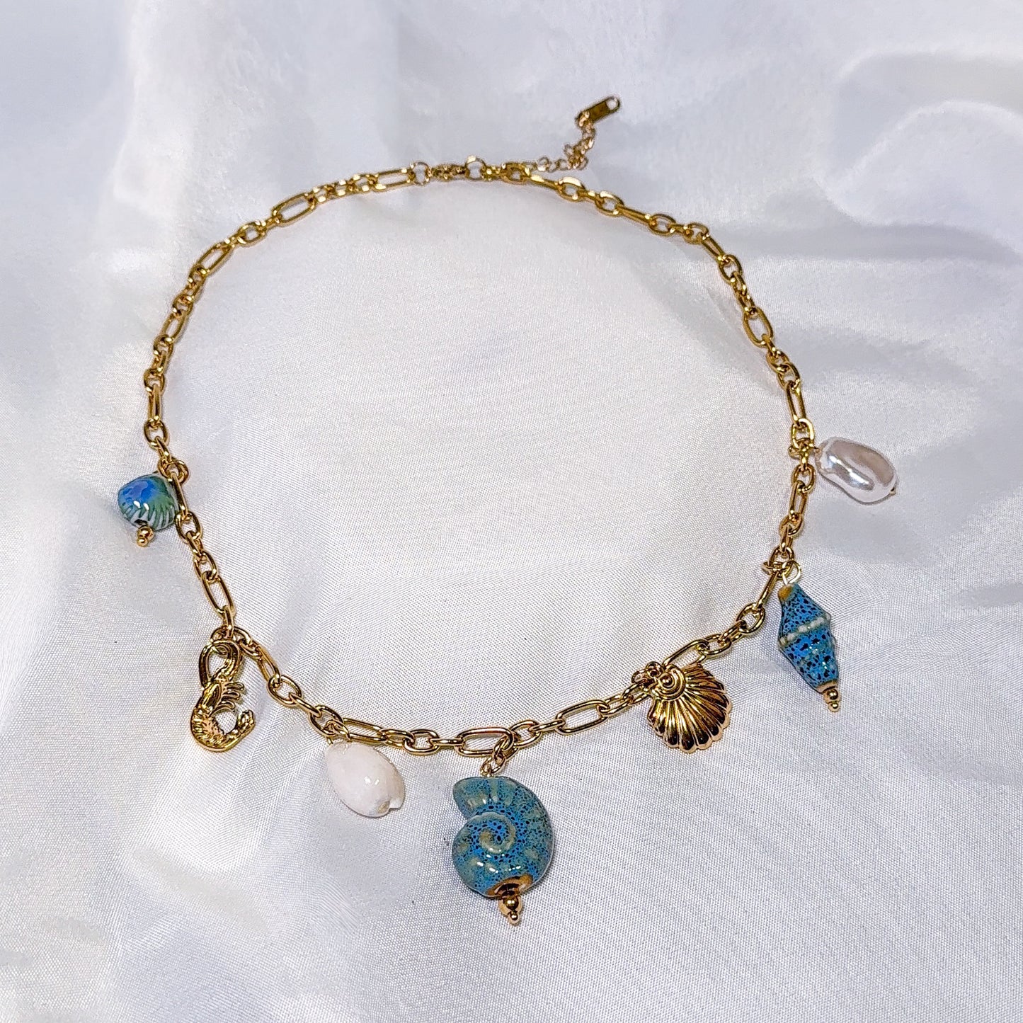 Colla multidije azul