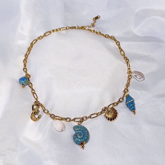 Colla multidije azul